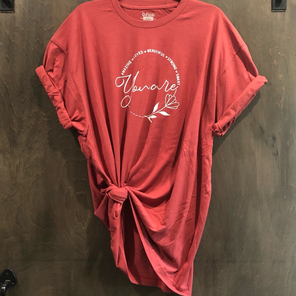 NEW! Crew neck tshirt